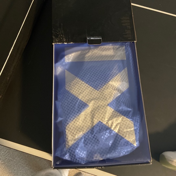 Jordan 11 legend blue size 13